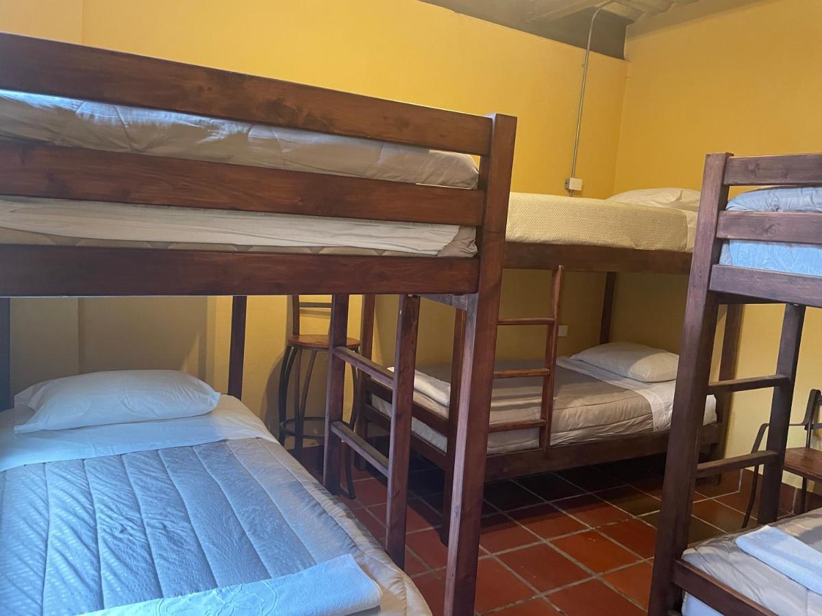 Hostal Casa Astromelia Bogotá Esterno foto