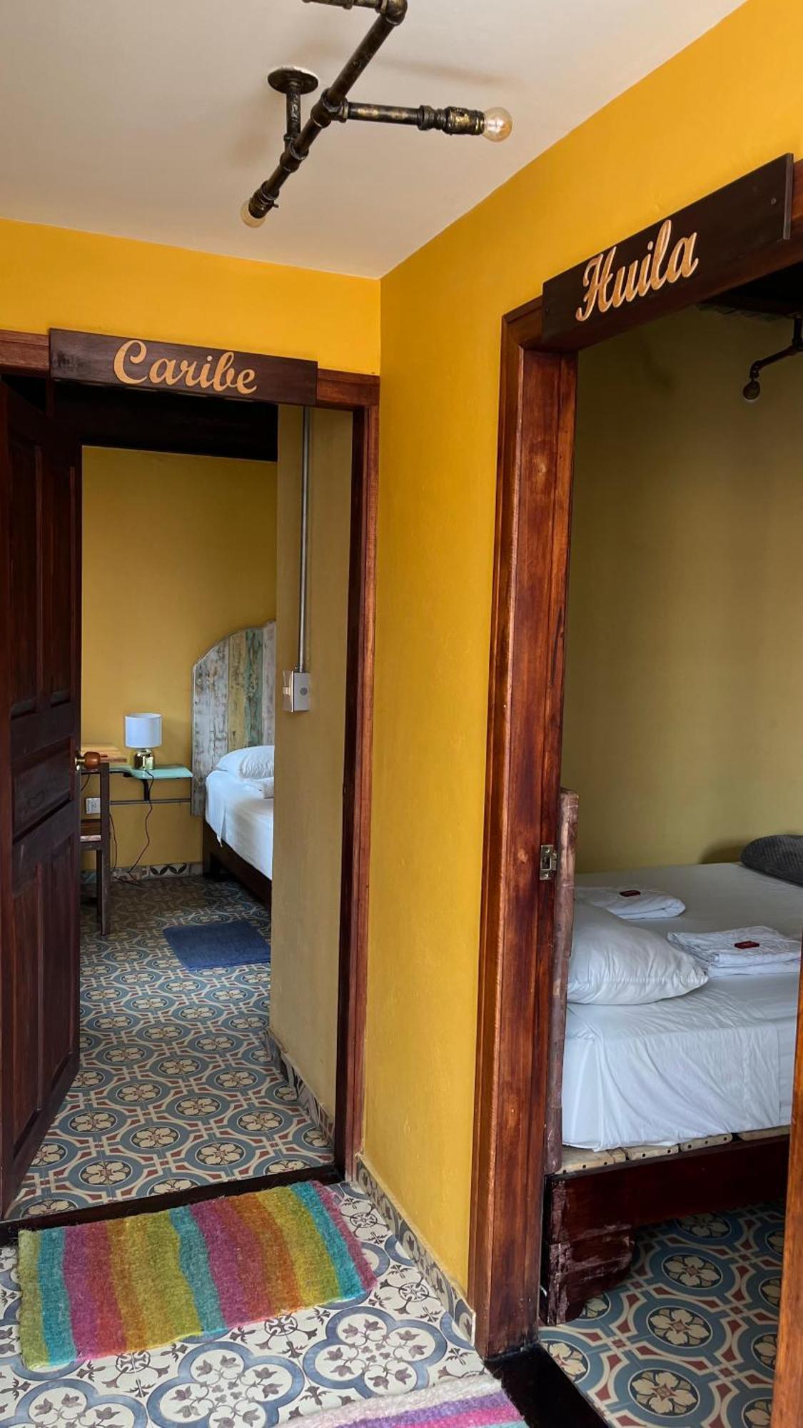 Hostal Casa Astromelia Bogotá Esterno foto